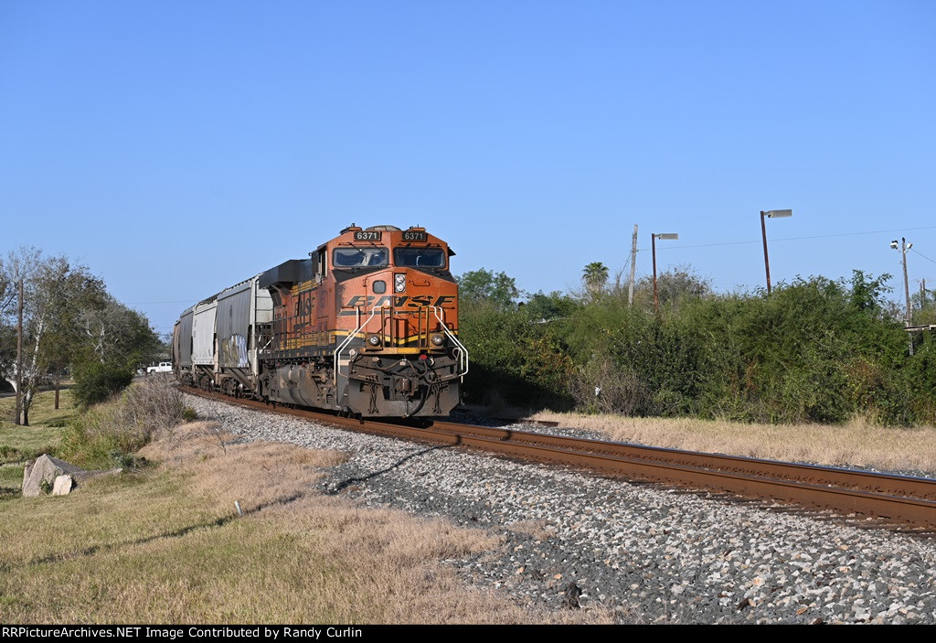 BNSF 6371 Rear DPU